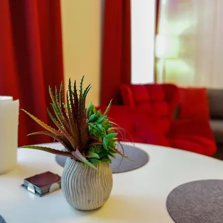 Marina's Shore Escape 8 Apartman Fiume