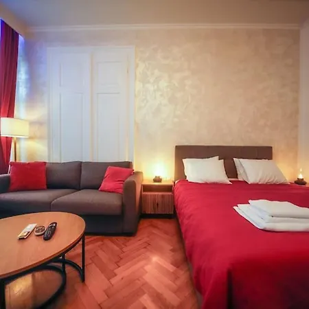 Apartman Marina's Shore Escape 8 *