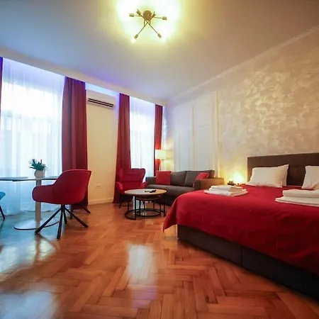 Apartman Marina's Shore Escape 8 *