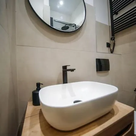 Marina's Shore Escape 8 Apartment *